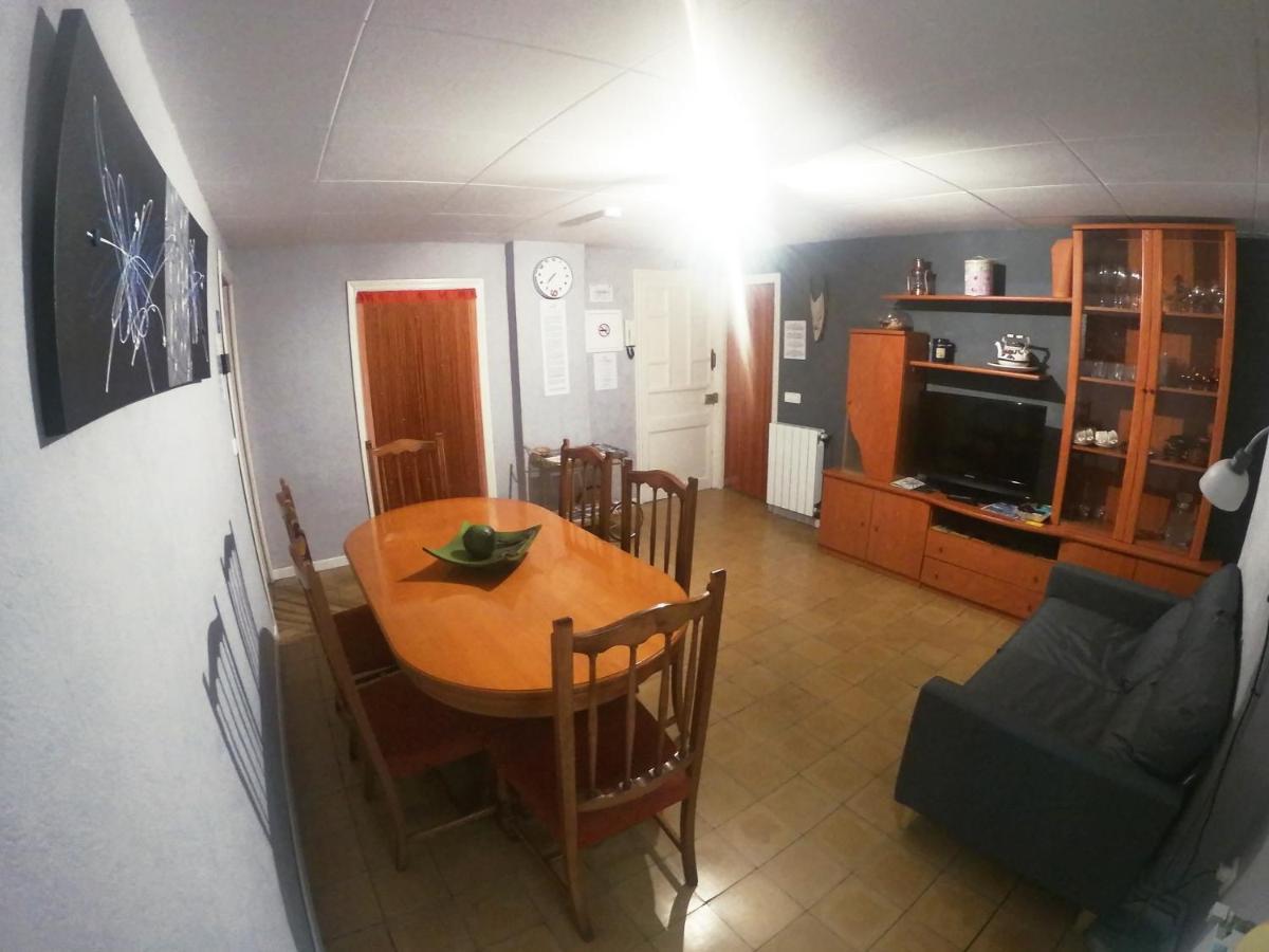 Finca Cal Tarre - Alojamientos Turisticos Campdevánol المظهر الخارجي الصورة